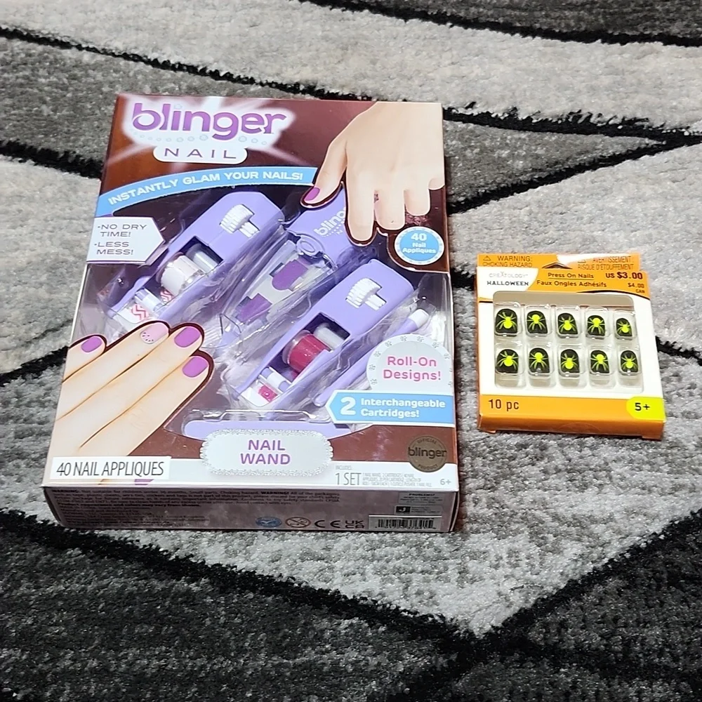 BLINGER NAIL WAND 40-NAIL ROLL-ON DESIGNS PRESS-ON NAILS BUNDLE